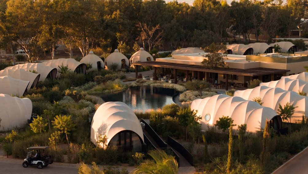 91 Athens Riviera, The Resort