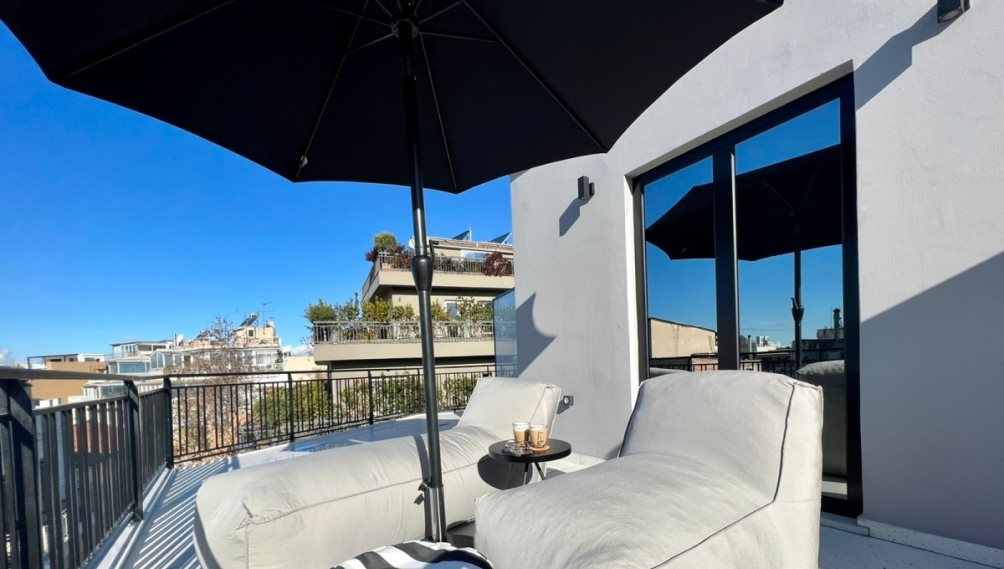 Clyde Athens by Nin&Bau