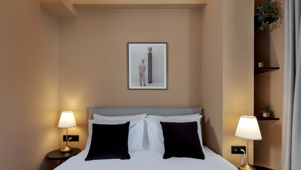 Clyde Athens by Nin&Bau